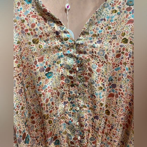 Brand New Floral Bodysuit, with Tag, Medium with Flowy Sleeves - Picture 2 of 5